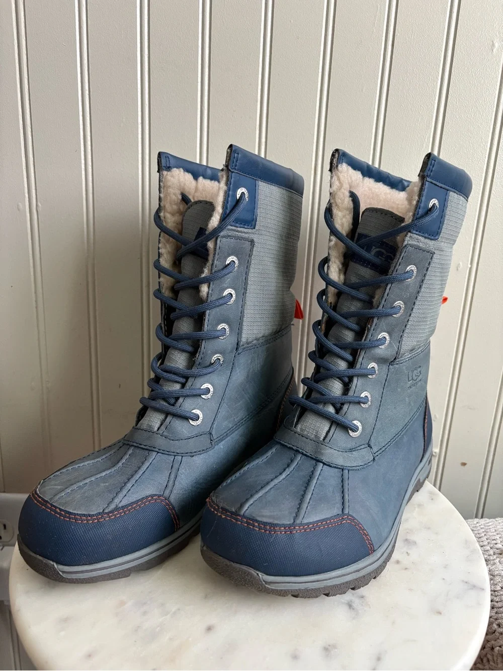 UGG Butte II Waterproof Leather Winter Boots Youth Boys 4 Blue Snow Outdoors EUC